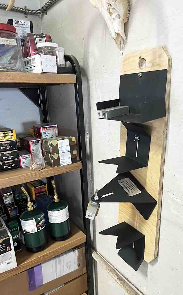 Patrick mounted his Anneal-Rite system to a piece of half-inch plywood using wingnuts to allow for fast and easy setup adjustment. A top hole was bored to allow for hanging to avoid bench clutter.